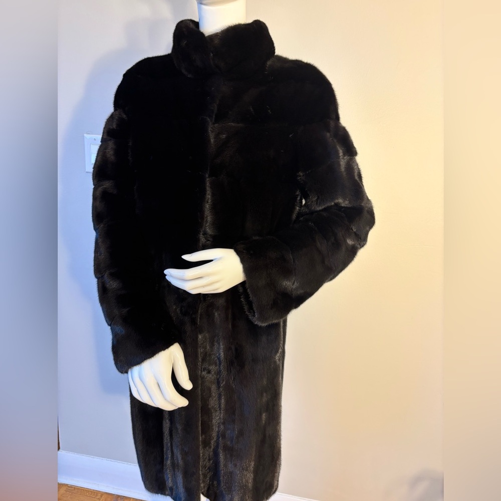 New Black Mink Fur Coat – Giorgio Amato (Kopenhagen Fur, Burgundy Quality)